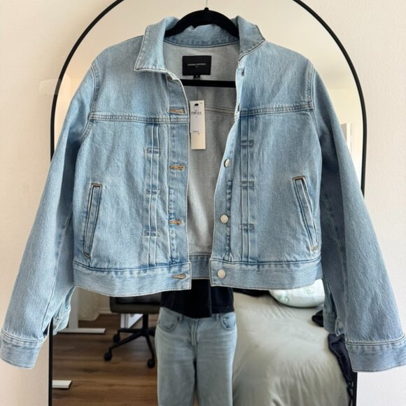 Banana Republic- Denim Trucker Jacket - Picture 2 of 3